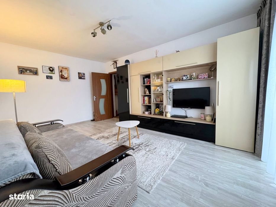 B-dul ENERGIEIE, Apartament 2 cam Decomandat, Mobilat, gata de Mutat!