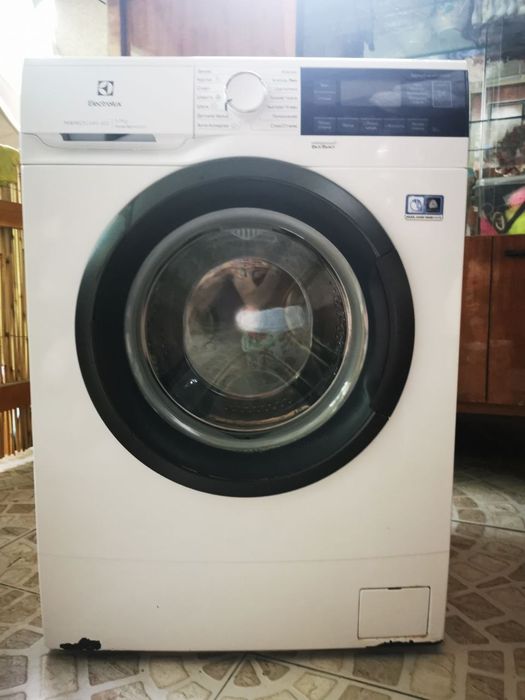 Стиральная машинка Elektrolux продаю