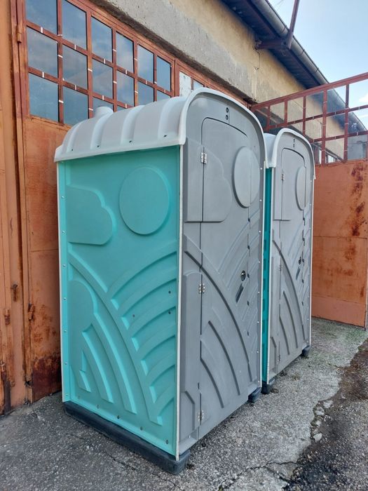 Преносими химически тоалетни