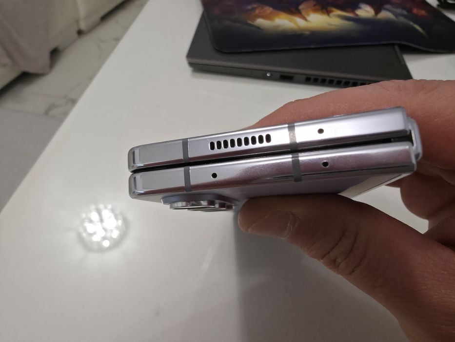 Samsung galaxy z fold 5 12/512