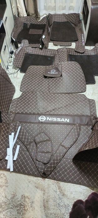 полики для авто ниссан