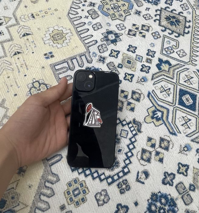 Айфон 13 с коропкой