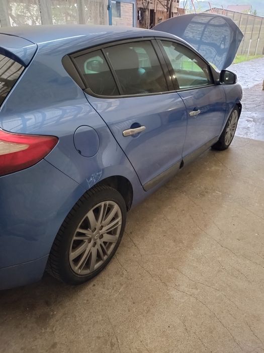 Renault Megane 3 GT Line 2011 Hatchback Avariat pt piese
