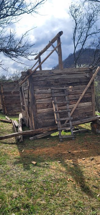2000€!!! Casuta vintage din lemn de stejar recuperat