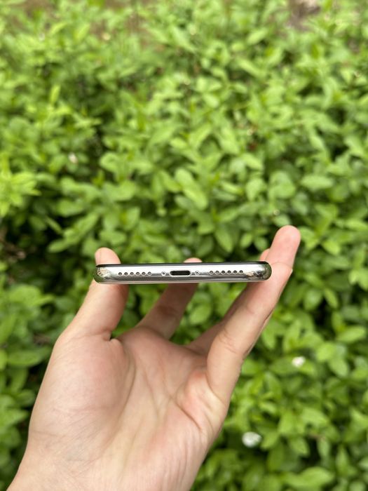 iPhone X srochna sotiladi