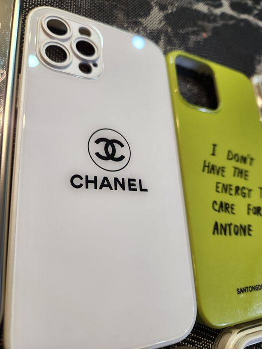 Чехлы на IPhone 12 Pro