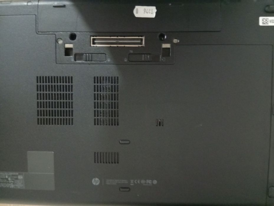 Laptop AMD A10-5750M cu Radeon HD 8650G integrată, 8GB RAM, Windows 10