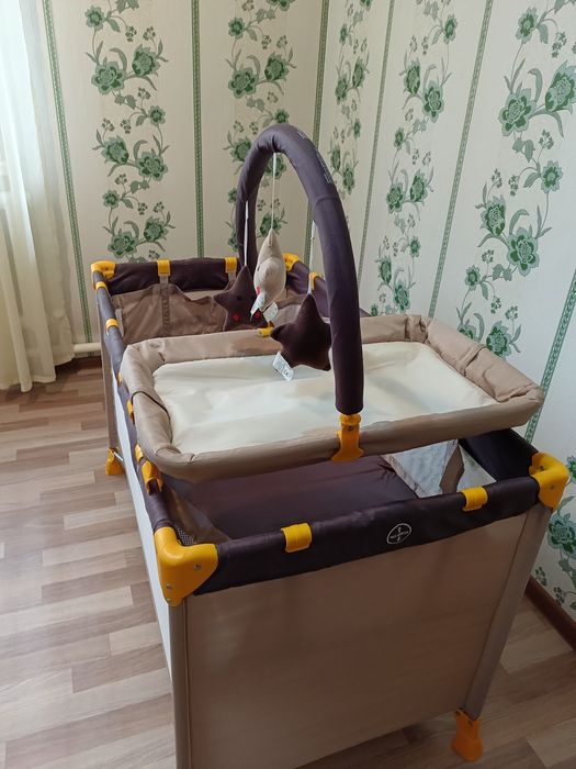 Манеж кровать складной