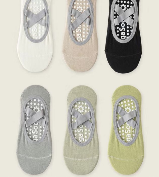 Женские носки для йоги