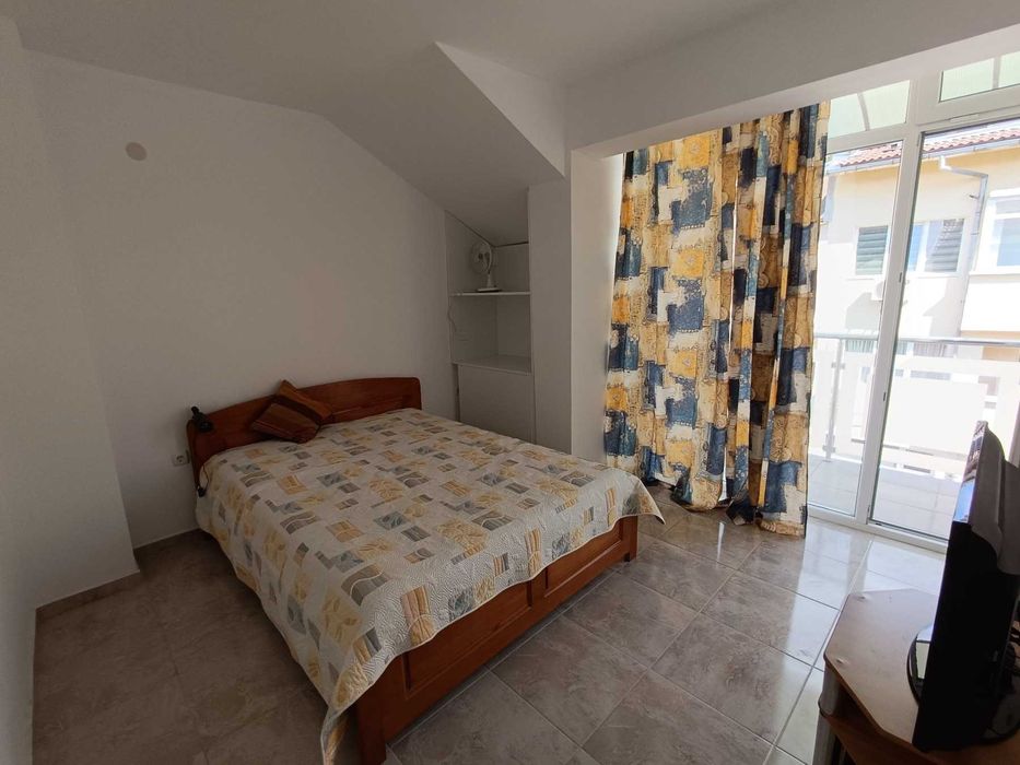 Апартамент под наем обзаведен