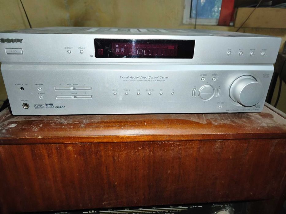Продавам 5+1 ресивър домашно кино SONY STR k 780