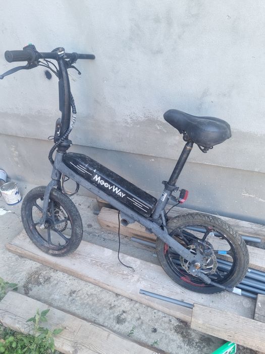 Bicicleta electrică pentru piese