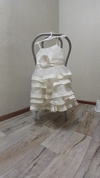 Платья разные продам