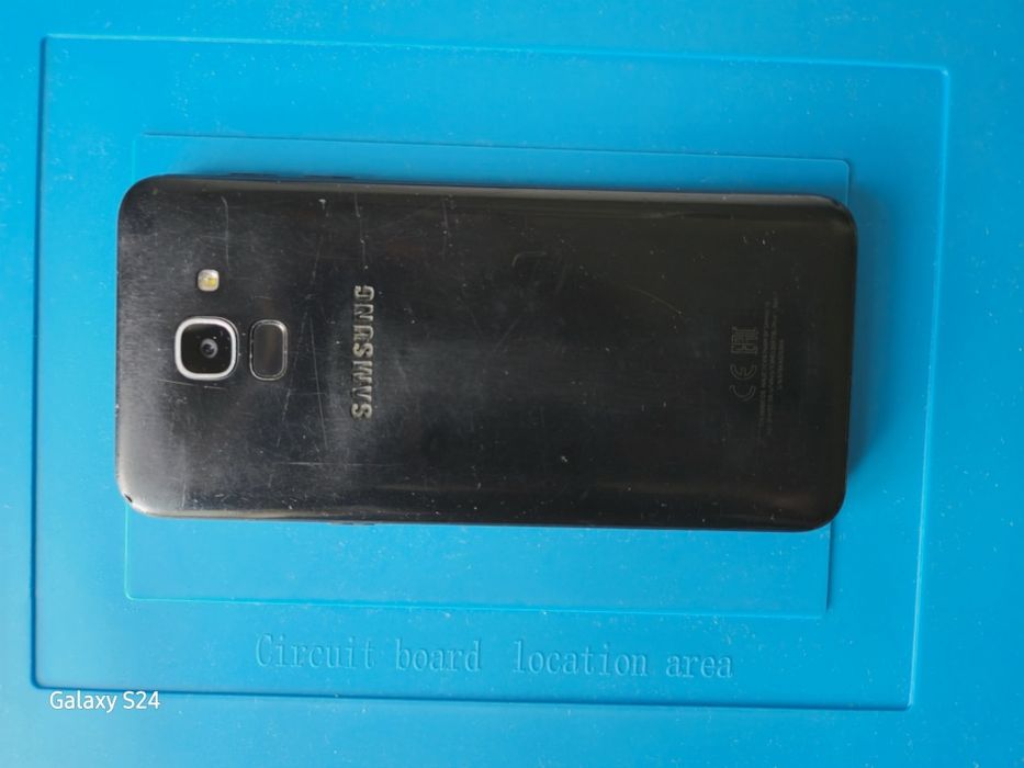 Samsung Galaxy J6 32 ГБ