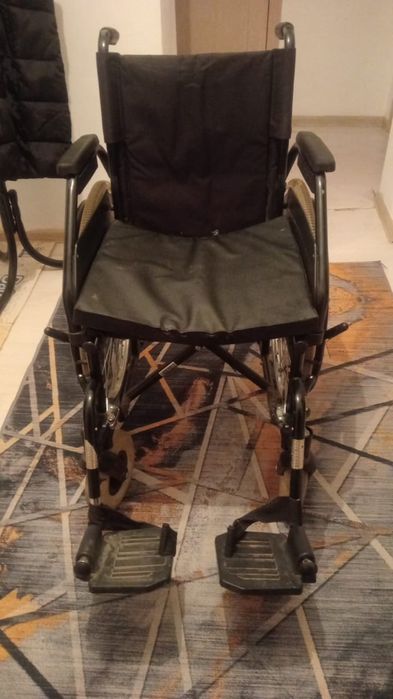 Инвалидная коляска