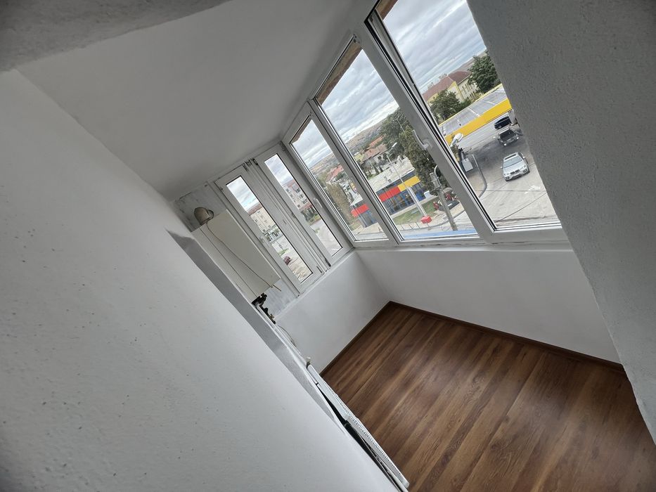 Apartament ultracentral in Sebes de inchiriat