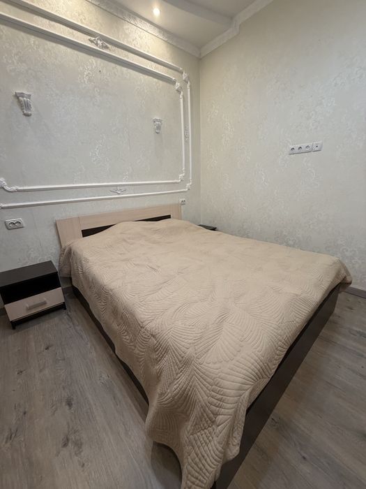 Продам спальний гарнитур