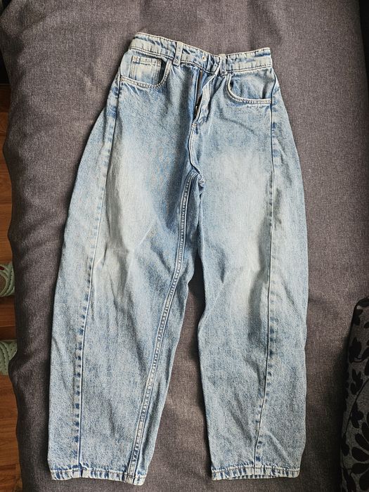 Детски дънки на H&M,нови