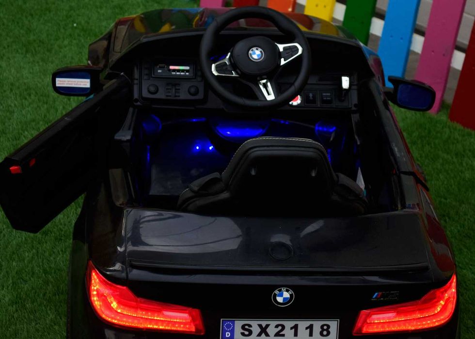 Masinuta electrica Bmw M5 Competition, 12V, 90W, 12V 14Ah neagra