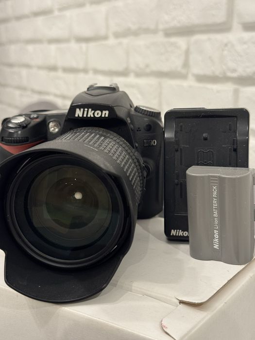 Kit Foto Nikon D7100 + Nikon D90, Obiective 18-105mm VR & 50mm f/1.8G + Accesorii