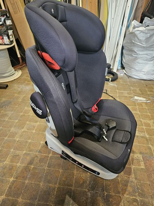 Детски стол за кола 0-1-2-3 (0-36 кг) 4 Strong ISOFIX Grey на KikkaBoo