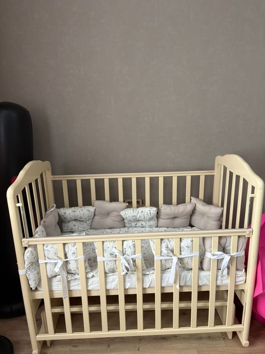 Детская кроватка