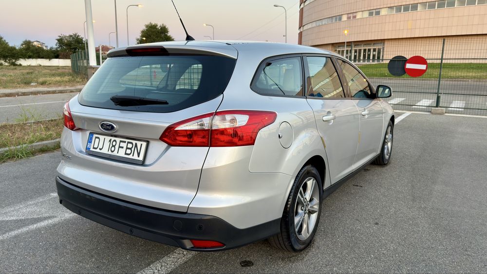 FORD Focus 2014 — imagine 3