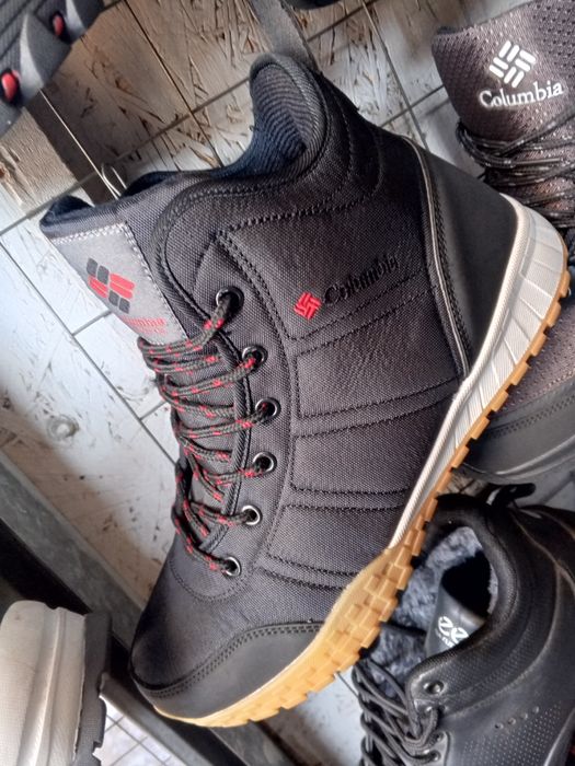 Кроссовки зимние