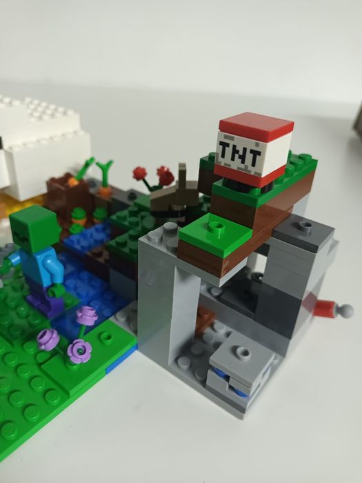 Lego Minecraft original Ferma de iepuri 21181