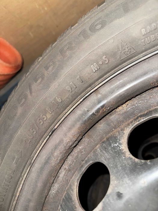 Anvelope/Roti iarna Continental 205/55 R16 5x112