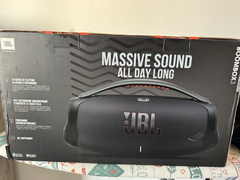 Cutie Jbl boombox 3