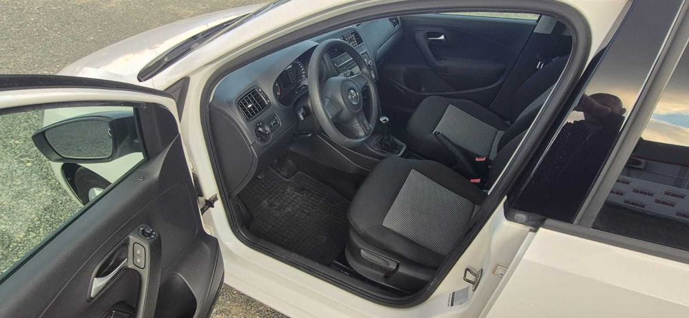 VW Polo 1.2 Diesel 75 Cp 2010 Rate sau Cash