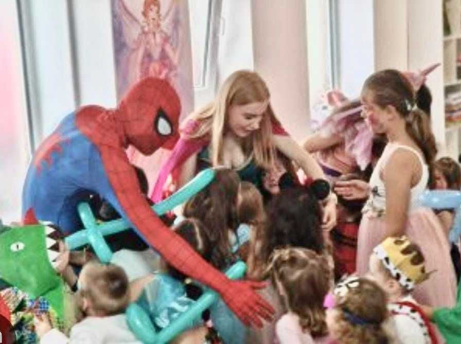 Animatori petreceri copii ieftini