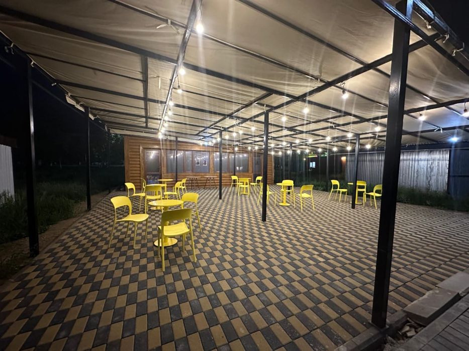 Продаётся летнее кафе в Центральном парке!