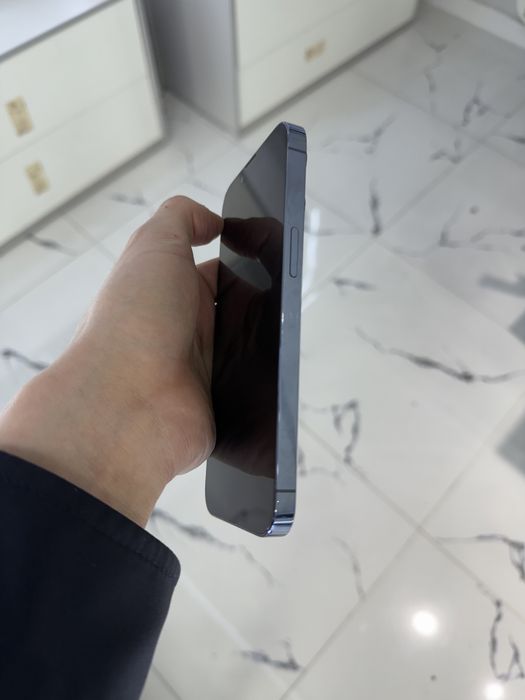 Продам айфон 13 про