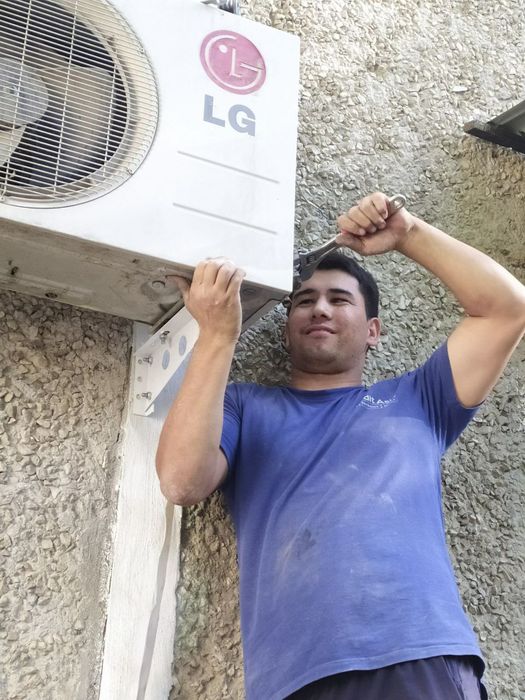 Кондиционер ремонт установка. kandisaner remont ustanovka