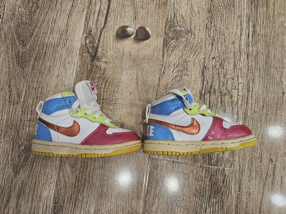 Nike pentru fetite marimea 21