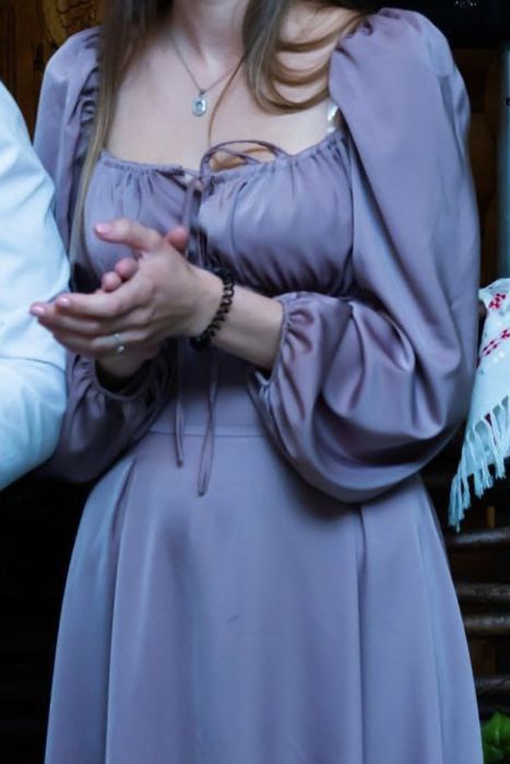 Красивое платье б/у