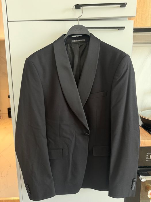 МЪЖКИ КОСТЮМ от две и три части 52 размер