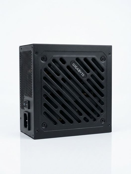 Продам Блок Питания P650SS GIGABYTE