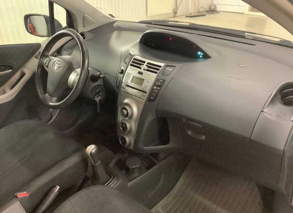 Toyota Yaris бензин/дизел на части 3 броя