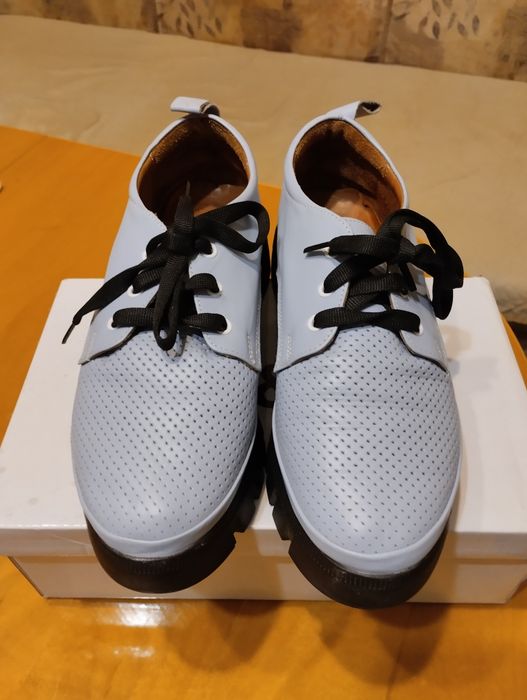 Обувки на платформа