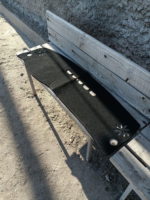 Продам накидку на панель Audi b3