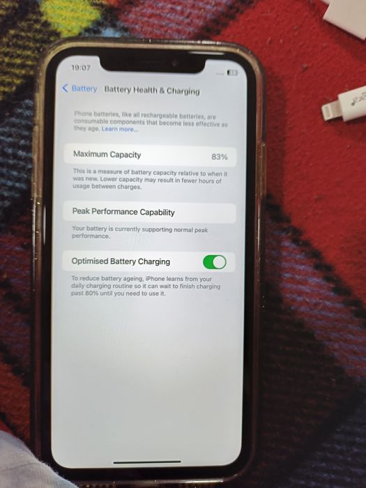 iPhone XR (11.8) stare buna cu emailul de la id blocat