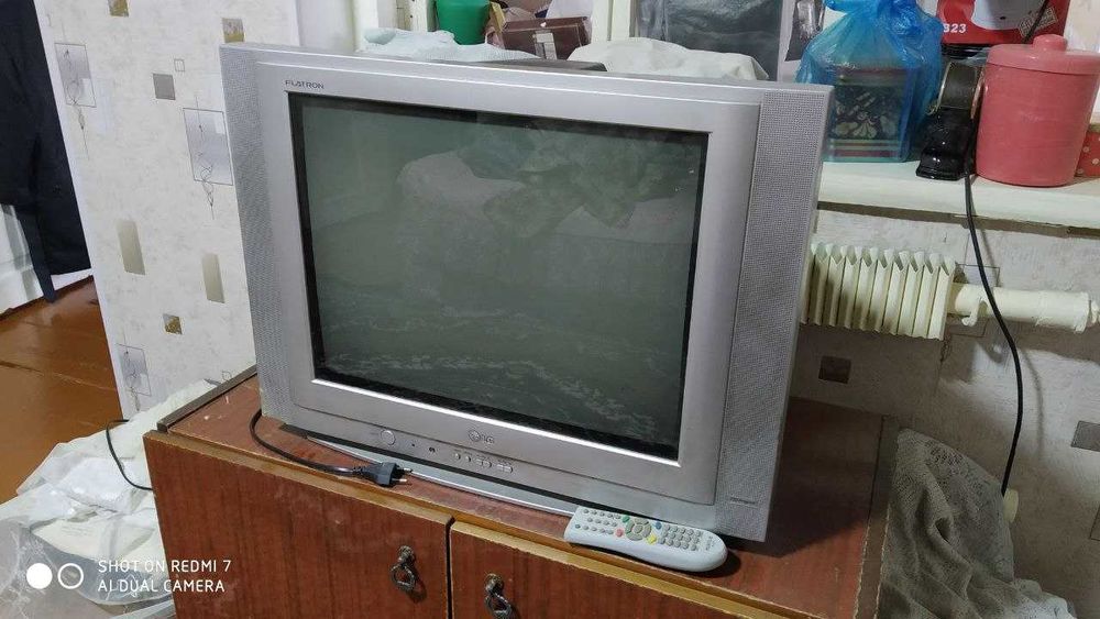 Телевизор LG стерео!