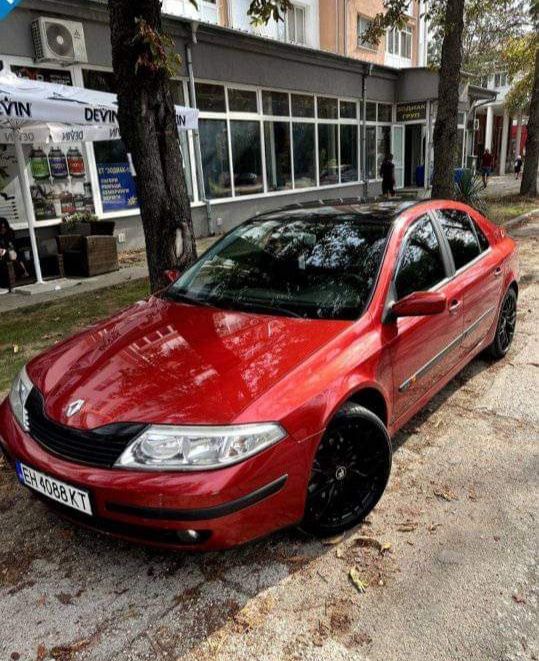 Renault LAGUNA 2 на части заради блокирал автомат