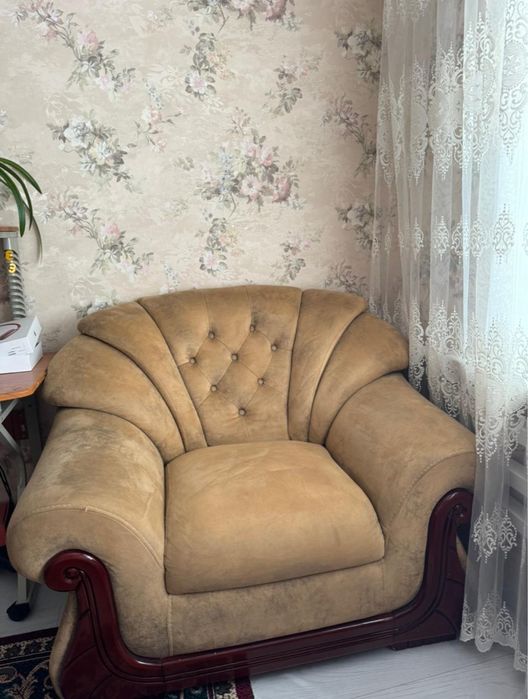 Белорусский диван с креслами и пуфом