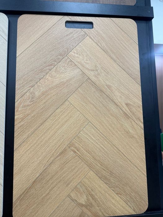 Ламинат ёлочка. Со склада