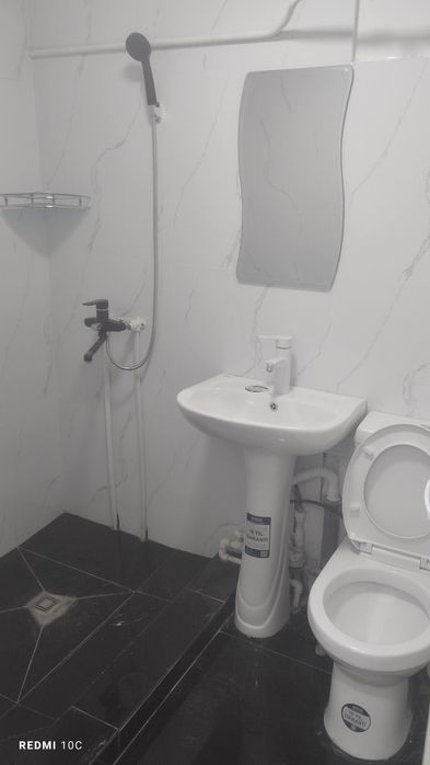 Урганч Шахар Мед институт ёнида 1- хонали квартирага ижарага куяман