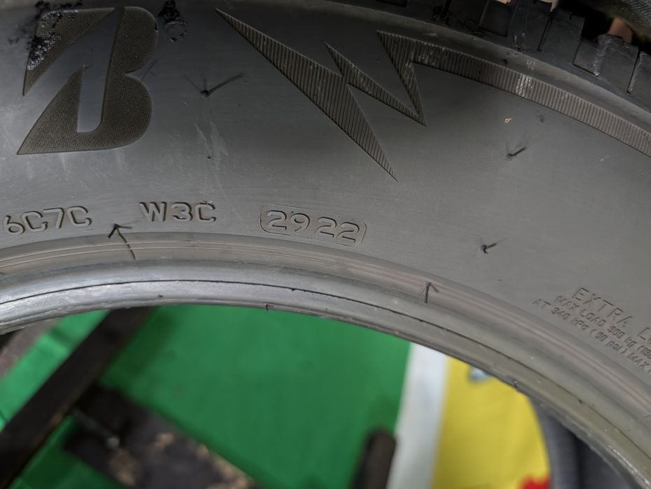 235/55R18 Bridgestone 2023-22 6-5,5mm stare foarte buna